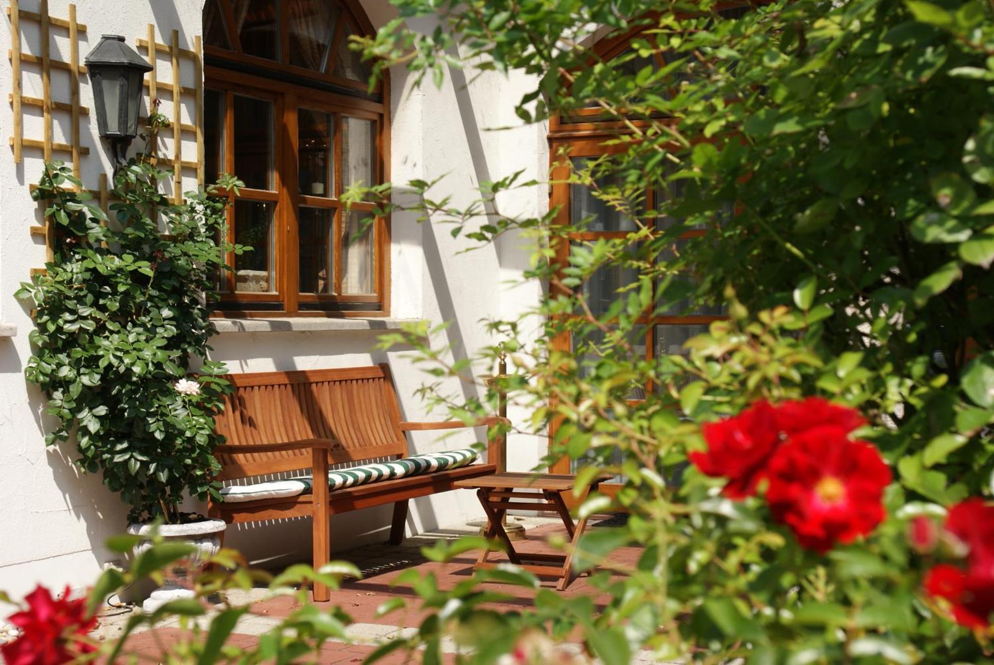 Hotel Lechnerhof Unterfoehring Exterior photo